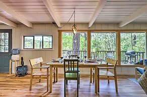 Loch Lomond Cabin w/ Hot Tub, Near Wineries!