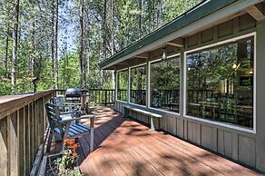 Loch Lomond Cabin w/ Hot Tub, Near Wineries!