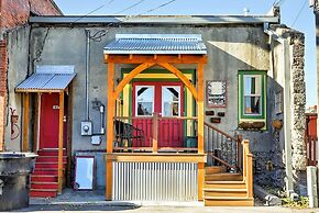 Walkable Studio Apartment in Downtown Livingston!