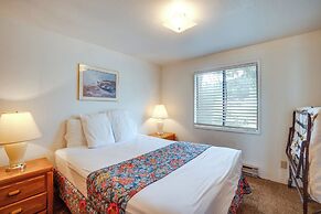 Smith River Vintage Cabin: Oceanfront Deck + Views
