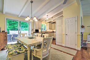 Charming Hyannis Cottage: 1 Mi to Beach!