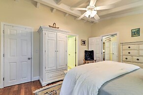 Charming Hyannis Cottage: 1 Mi to Beach!