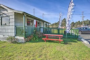 Smith River Home w/ Boat Launch & Ocean Views