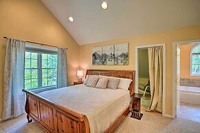 Family-friendly Hancock Home: Walk to Slopes!