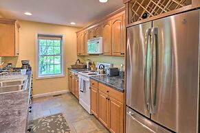 Family-friendly Hancock Home: Walk to Slopes!