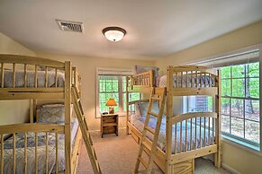 Family-friendly Hancock Home: Walk to Slopes!