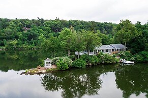 By Mtn Creek Resort: The Point on Highland Lake