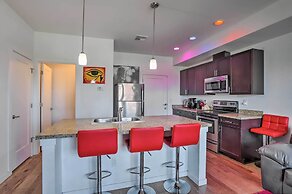 Spacious Denver Townhome Near Central Park!