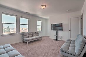 Spacious Denver Townhome Near Central Park!