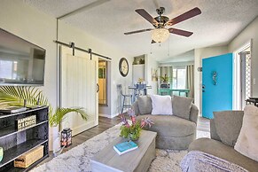 Sunny Central Condo: Lanai & Community Pool Access