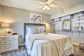 Sunny Central Condo: Lanai & Community Pool Access