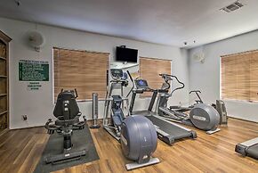 South Padre Paradise w/ Saltwater Pool Near Golf!