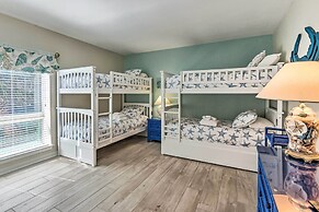 Palmetto Dunes Villa w/ Views: Steps to Beach!