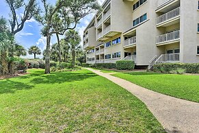 Palmetto Dunes Villa w/ Views: Steps to Beach!