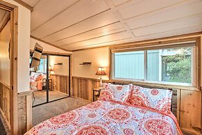Walk to Big Bear Lake: Cozy Cabin w/ Deck