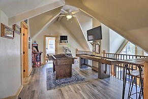 Big Bear Lake Cabin w/ Hot Tub < 1 Mi to Skiing!