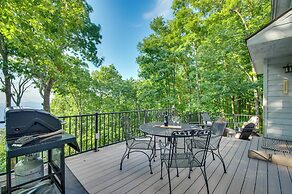 Serene Hideaway With Views, 1 Mi to Hike & Ski!