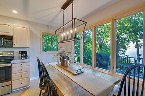 Serene Hideaway With Views, 1 Mi to Hike & Ski!