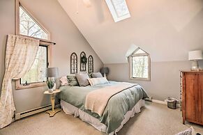 Serene Hideaway With Views, 1 Mi to Hike & Ski!