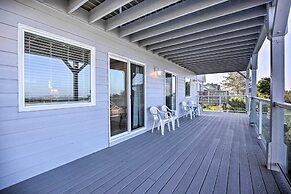 Ocean-view Lincoln City Retreat w/ 3 Viewing Decks