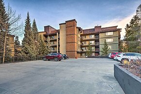 Walk to Ski Lift: Mtn-view Condo in Breckenridge