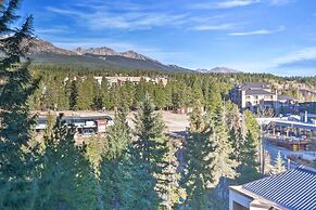 Walk to Ski Lift: Mtn-view Condo in Breckenridge