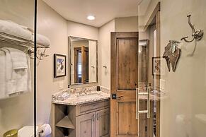 Walk to Ski Lift: Mtn-view Condo in Breckenridge