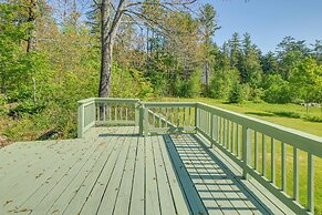 Spacious Home on Bear Camp River in Tamworth!