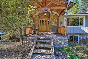 Quaint Priest Lake Cabin w/ Patio < 1 Mi to Lake!