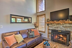 Spacious Breckenridge Condo: Walk to Ski Lifts!