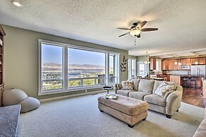 Incredible Oregon Retreat w/ Private Hot Tub!