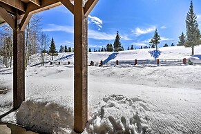 Couple's Ski Condo: 1 Mi to Breckenridge Golf Club