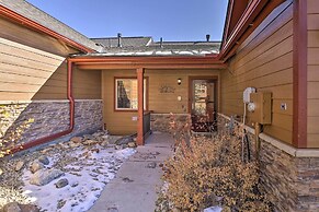Gorgeous Fraser Townhome w/ Private Hot Tub!