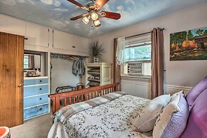 Relaxing Golden Getaway w/ Grill < 1 Mi to Town!