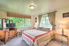 Hilo Home Base - 3 Miles to State Park & Beach!