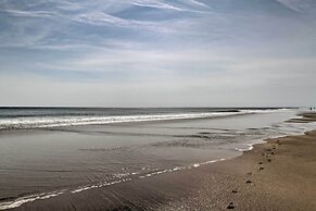 Ocean City Condo w/ Patio - Great Central Location