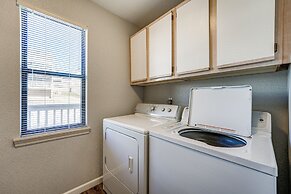 Lakefront Branson Penthouse w/ Resort Amenities!