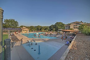 Lakefront Branson Penthouse w/ Resort Amenities!