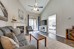 Lakefront Branson Penthouse w/ Resort Amenities!