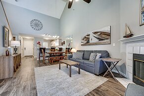 Lakefront Branson Penthouse w/ Resort Amenities!