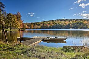 1 Block to Lake: Poconos Getaway w/ Fire Pit!