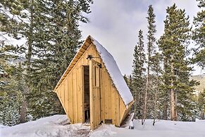 2 Mi to St Marys Glacier: Modern Cabin w/ Hot Tub