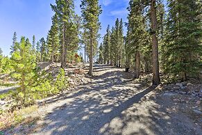 2 Mi to St Marys Glacier: Modern Cabin w/ Hot Tub