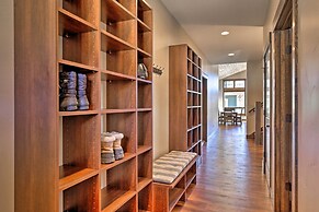 Mtn-view Fraser Home w/ Hot Tub - Near Skiing!