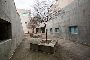 Well-appointed Condo Across Street From UC Davis!