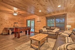 'serenity Now' Cabin w/ Fire Pit + Game Room!