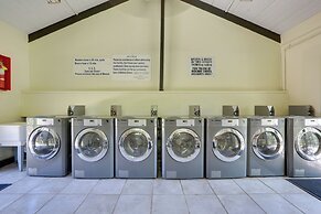 Breezy Kaunakakai Retreat w/ Community Pool!