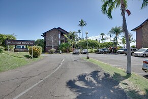 Breezy Kaunakakai Retreat w/ Community Pool!