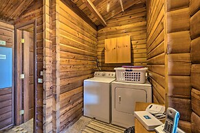 Coastal Oregon Retreat w/ Grill: 11 Mi to Astoria!