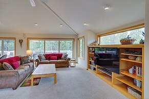 Sunriver Getaway w/ Sharc Waterpark Passes!